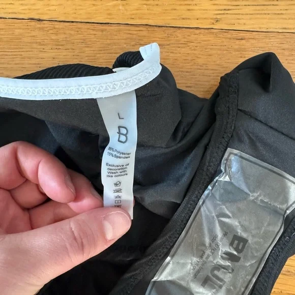 Black and White Sporty Bikini Set - Picture 8 of 8